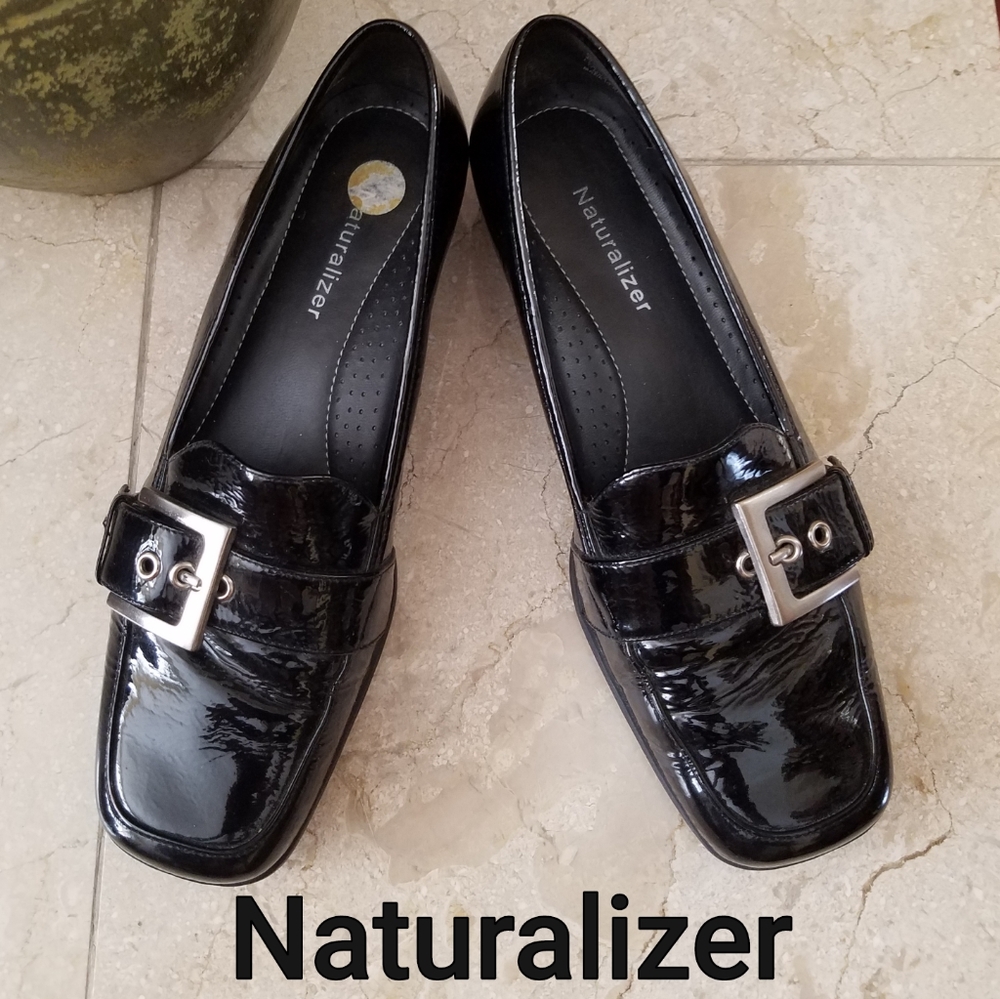 Naturalizer Leather Loafers